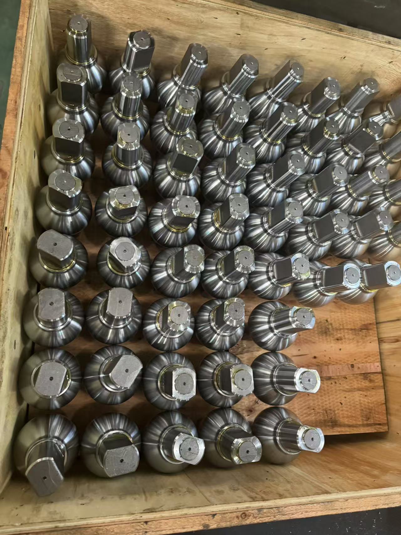 Care sunt utilizările echipamentelor de încălzire a presei de forjare pentru forjarea pieselor forjate pentru țevi?