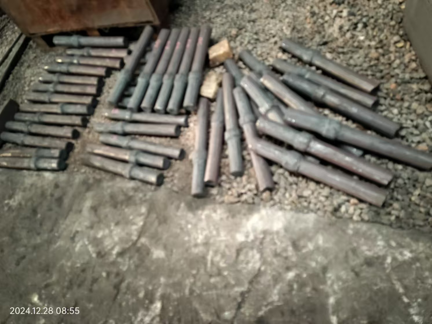 Care este diferența dintre procesele de turnare și forjare ale ciocanelor de concasor?