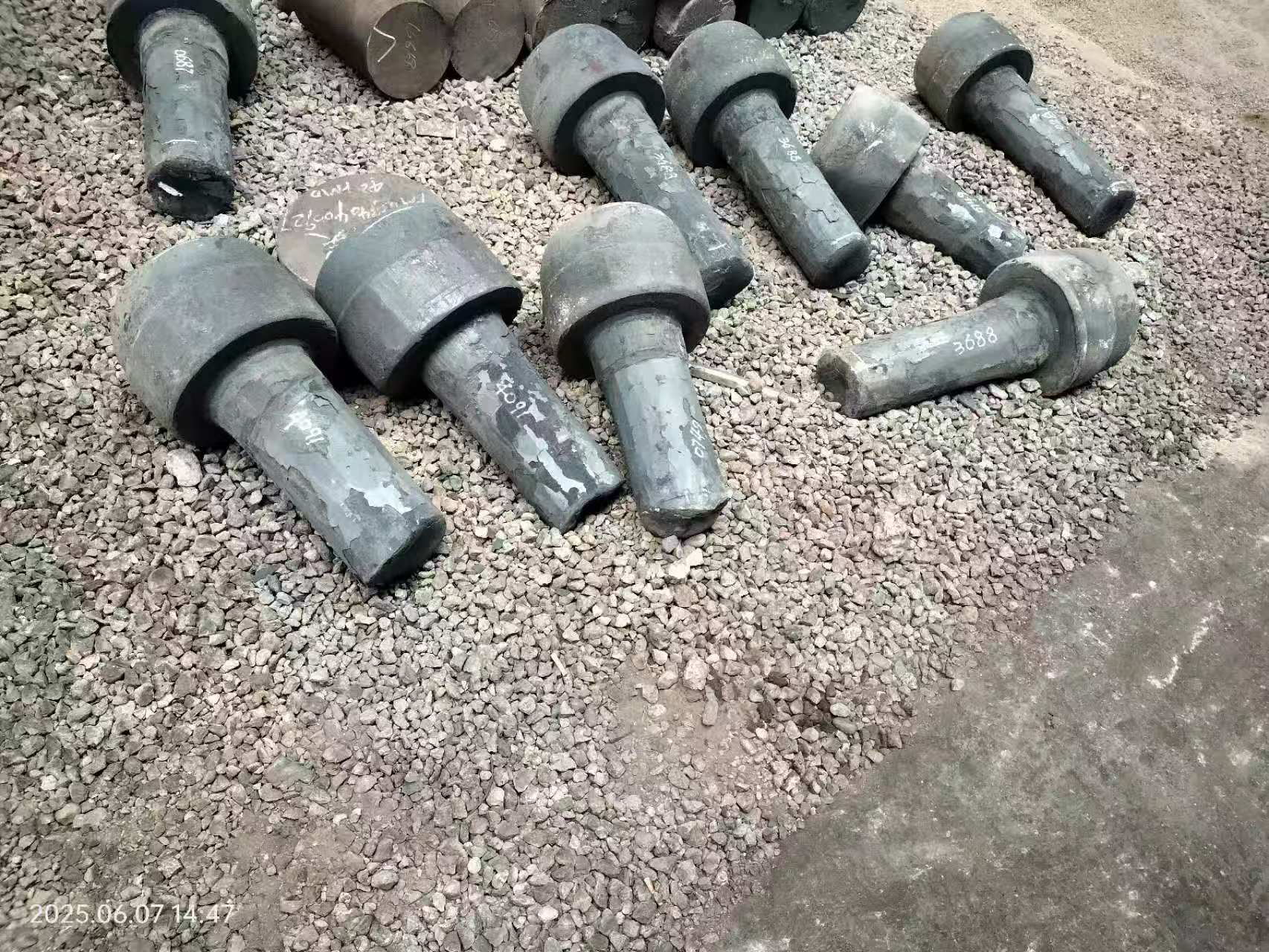 Cum să îmbunătățiți performanța pieselor forjate de aviație prin controlul temperaturii și presiunii